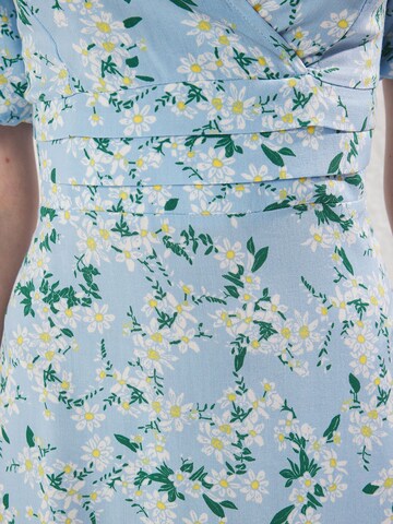 Trendyol Kleid in Blau