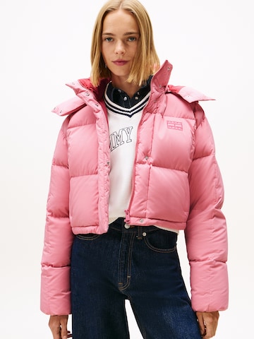 Tommy Jeans Winter jacket 'ALASKA' in Pink: front