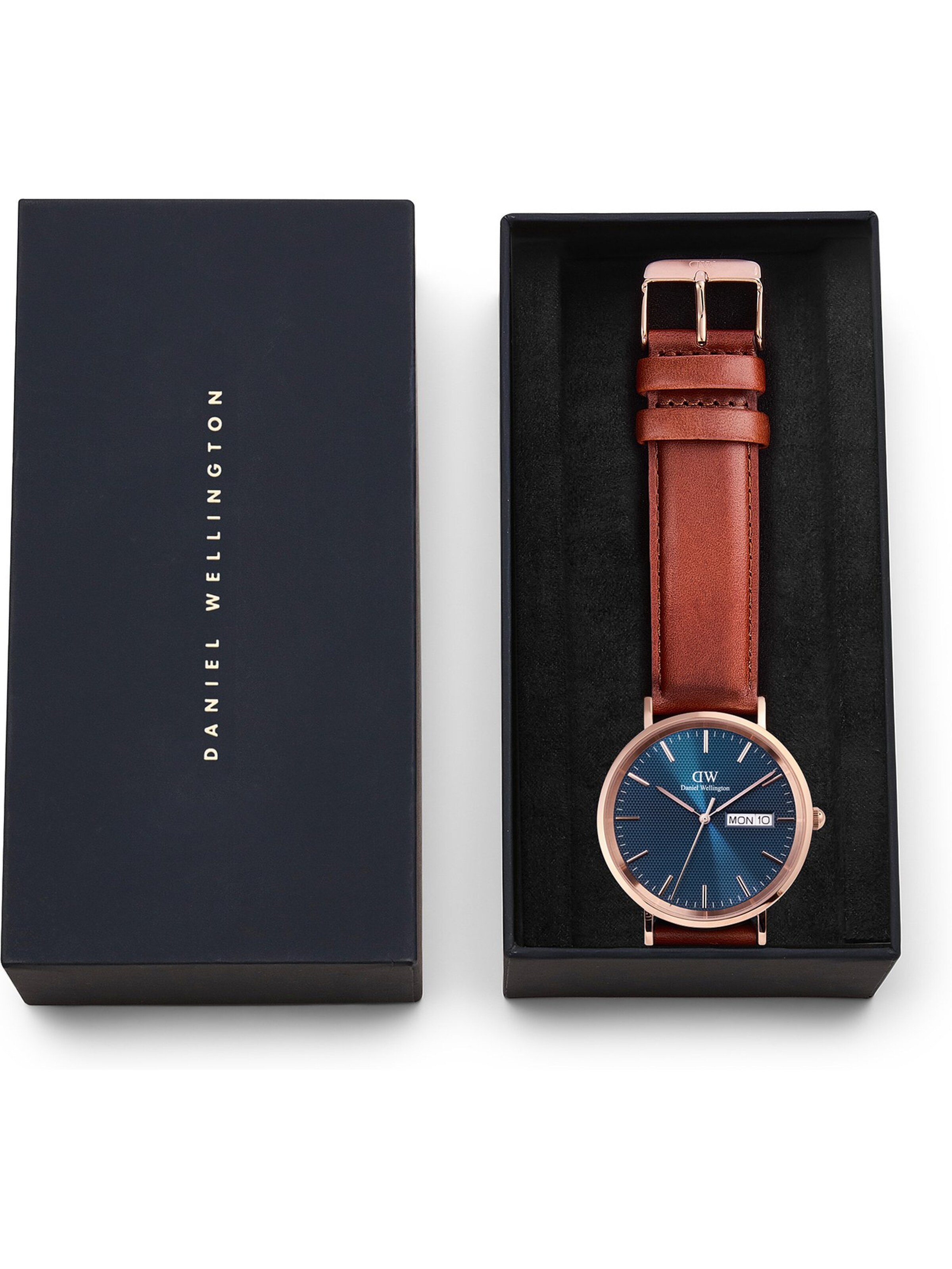 Daniel Wellington Analog Watch in Blue