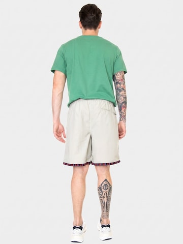 HUF Baggy Hose 'Peak'‌ in Grau