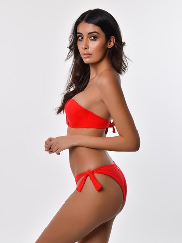 Bandeau Bikini 'Iris' Bikinville en rouge
