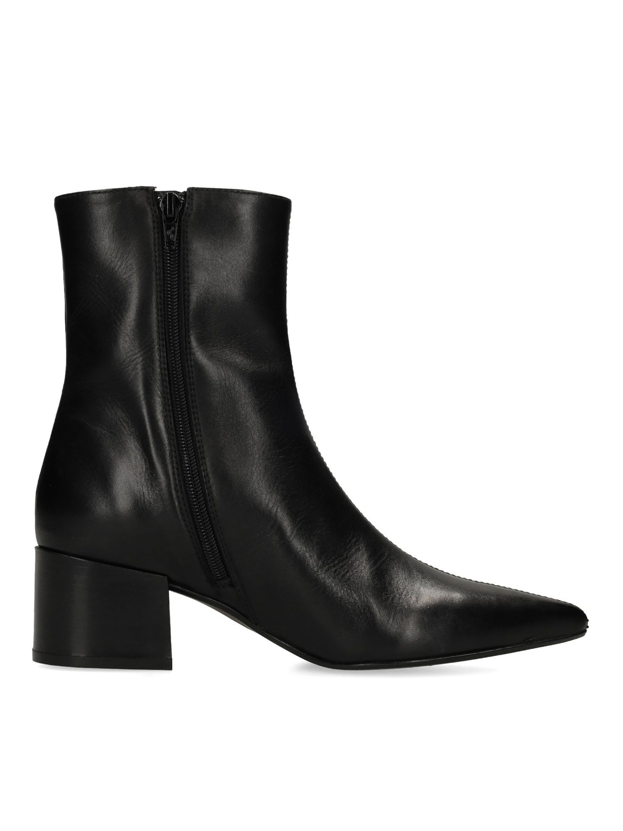 MANFIELD Stiefelette in Schwarz