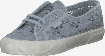 Baskets basses 'Macrame' SUPERGA en gris : devant