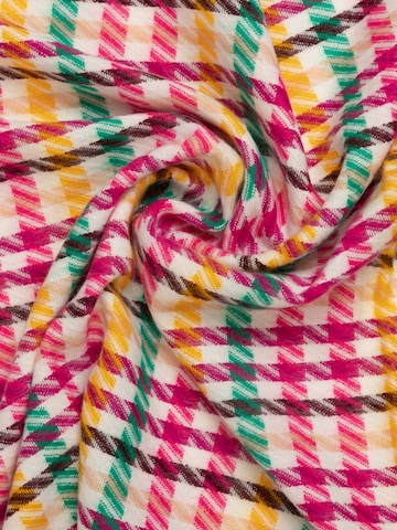 APART Scarf in Pink