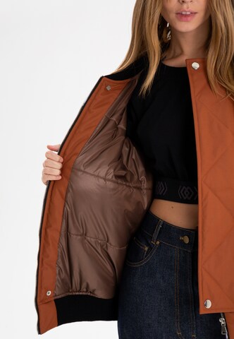 ET Nos Between-Season Jacket in Orange