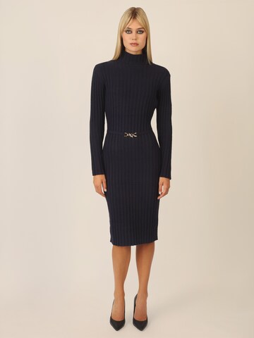 APART Knitted dress in Blue