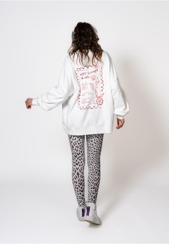 OH APRIL Sweatshirt 'Hot Summer Menu' in Weiß