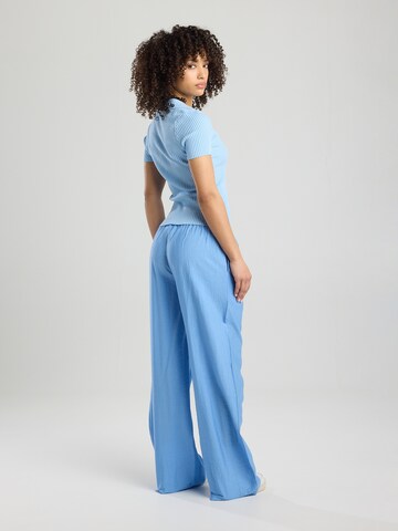 Haut America Today en bleu