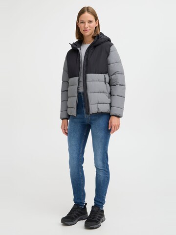 Veste outdoor 'Sarena' North Bend en gris