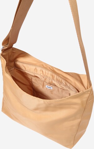 WEEKDAY Skuldertaske 'Carry' i beige