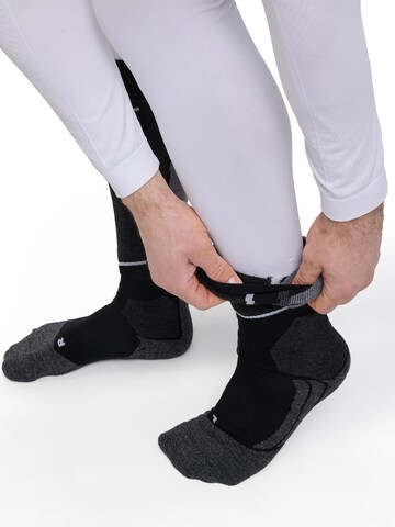 FALKE Skinny Workout Pants in White