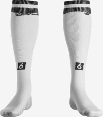 OUTFITTER Soccer Socks 'OCEAN FABRICS TAHI' in White: front