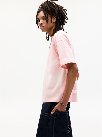 Tricou 'STWD' de la Pull&Bear pe roz
