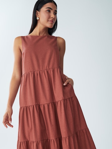 Robe 'BYRON ' St MRLO en rouge
