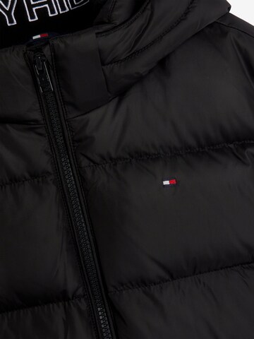 TOMMY HILFIGER Jacke in Schwarz