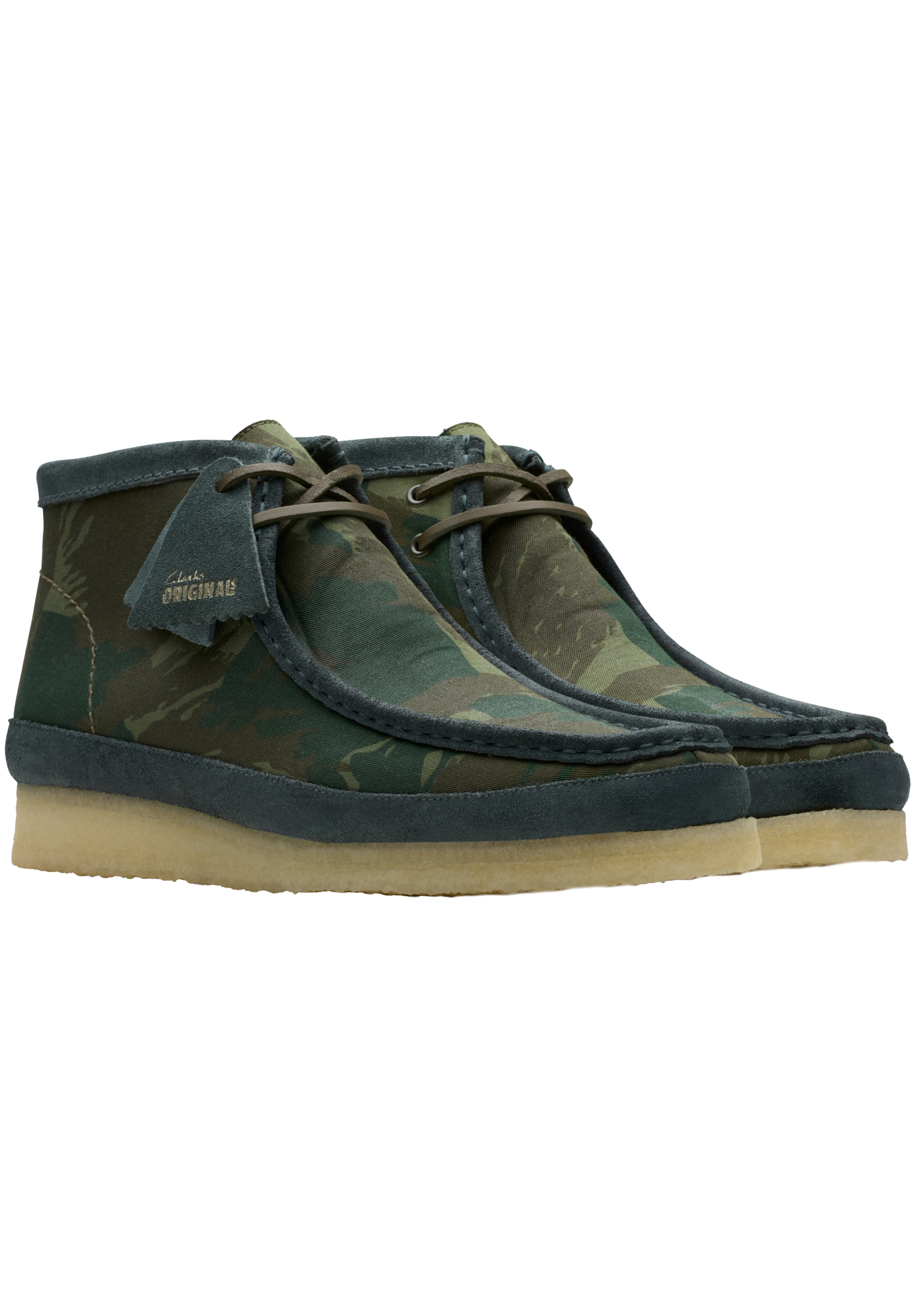 CLARKS Schnürschuhe 'Wallabee Boot' in Grün