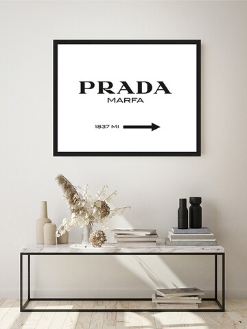 Liv Corday Bild in Weiß