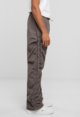 Karl Kani Regular Cargo Pants in Grey