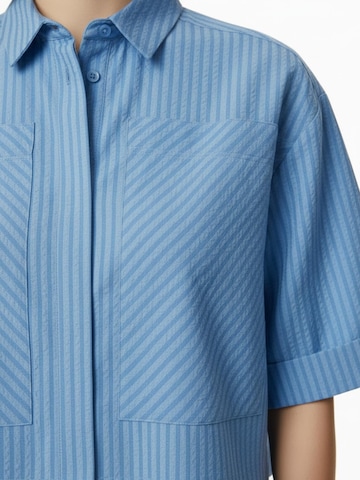 Radwa - Blusa 'Radwa Women's shirt' em azul