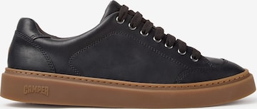 Baskets basses ' Runner Twentyfive ' CAMPER en noir : devant