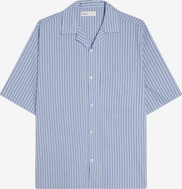 BershkaRegular Fit Košulja - plava boja: prednji dio