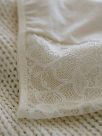 Panty 'Enara soy fiber high waist panty' di zd ZERO DEFECTS in bianco