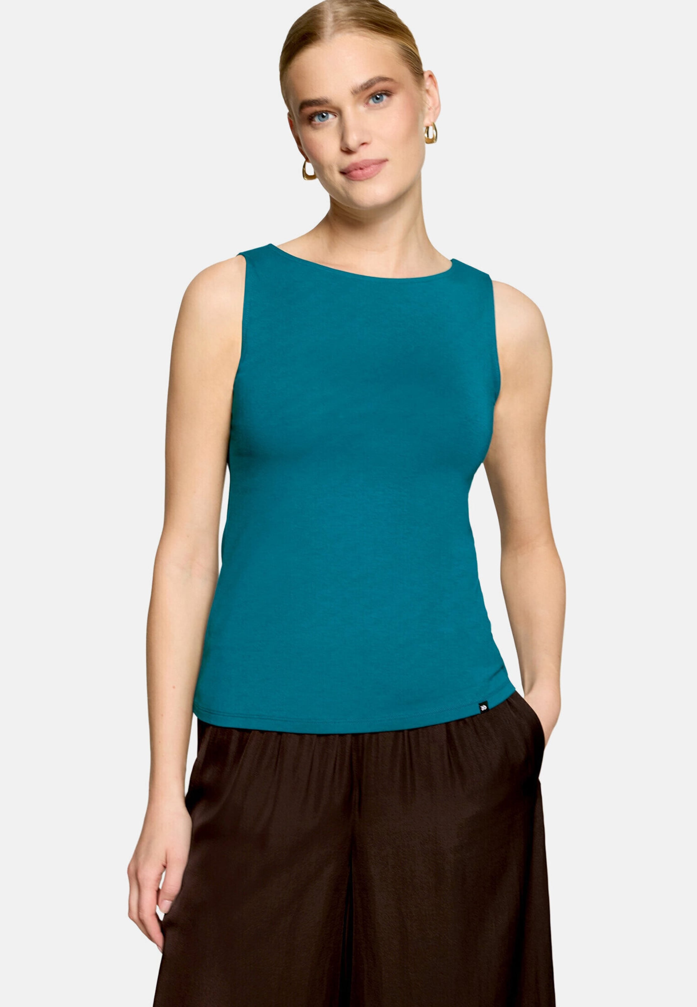 zero Top in Blue: front