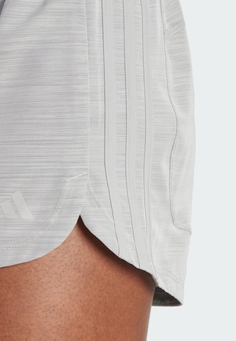 ADIDAS PERFORMANCE Loosefit Sportshorts 'Pacer' in Grau