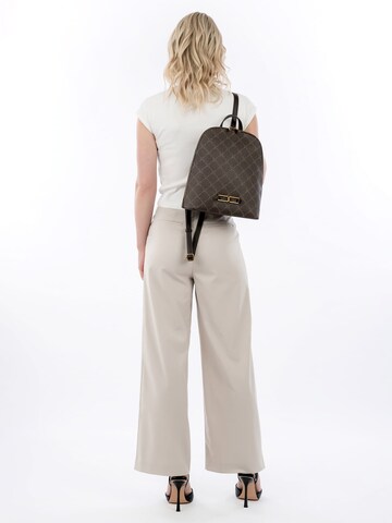 Tamaris Rucksack 'Anastasia' in Braun