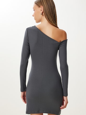 Happiness İstanbul Šaty - Sivá