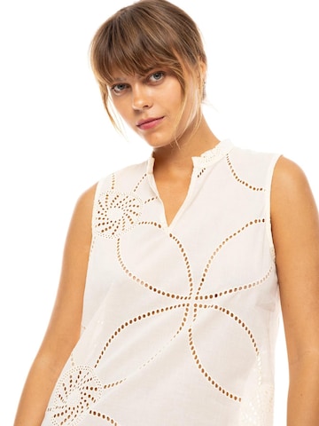 Pink Label Καλοκαιρινό φόρεμα 'BEACHWEAR MOON EMBRODERY' σε λευκό