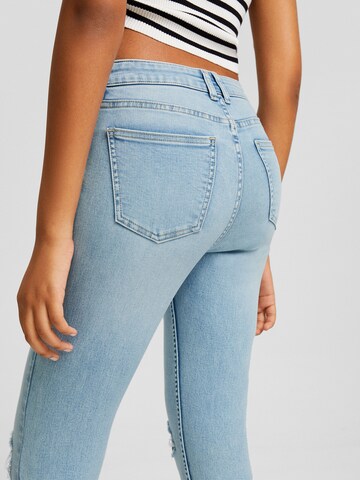 Bershka Skinny Jeansy w kolorze niebieski