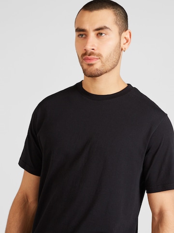 Tricou de la Carhartt WIP pe negru