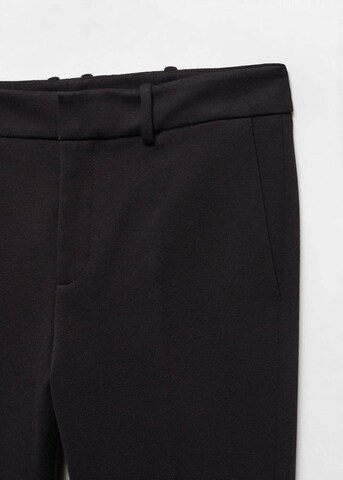 Regular Pantalon à plis 'Paloma' MANGO en noir