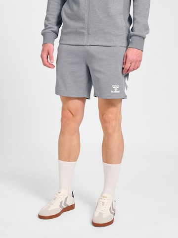 Hummel Regular Sportbroek 'Move 2.0' in Grijs: voorkant