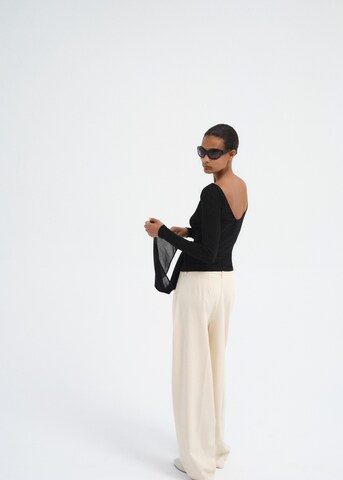 Maglietta 'SALMA' di MANGO in nero