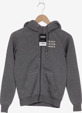 PEAK PERFORMANCE Sweatshirt & Zip-Up Hoodie in XS in Grey: front