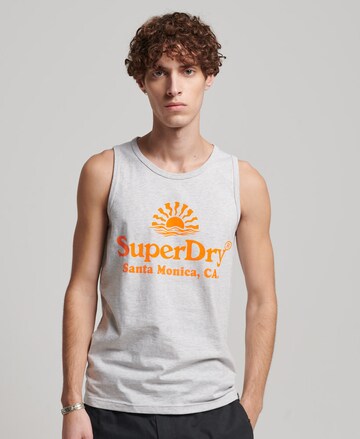 T-Shirt Superdry en gris : devant