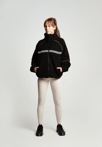 Veste en polaire 'Everyday Fleece' OAK25 en noir