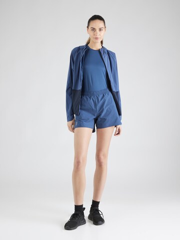 On Regular Sportshorts 'Essential' in Blau