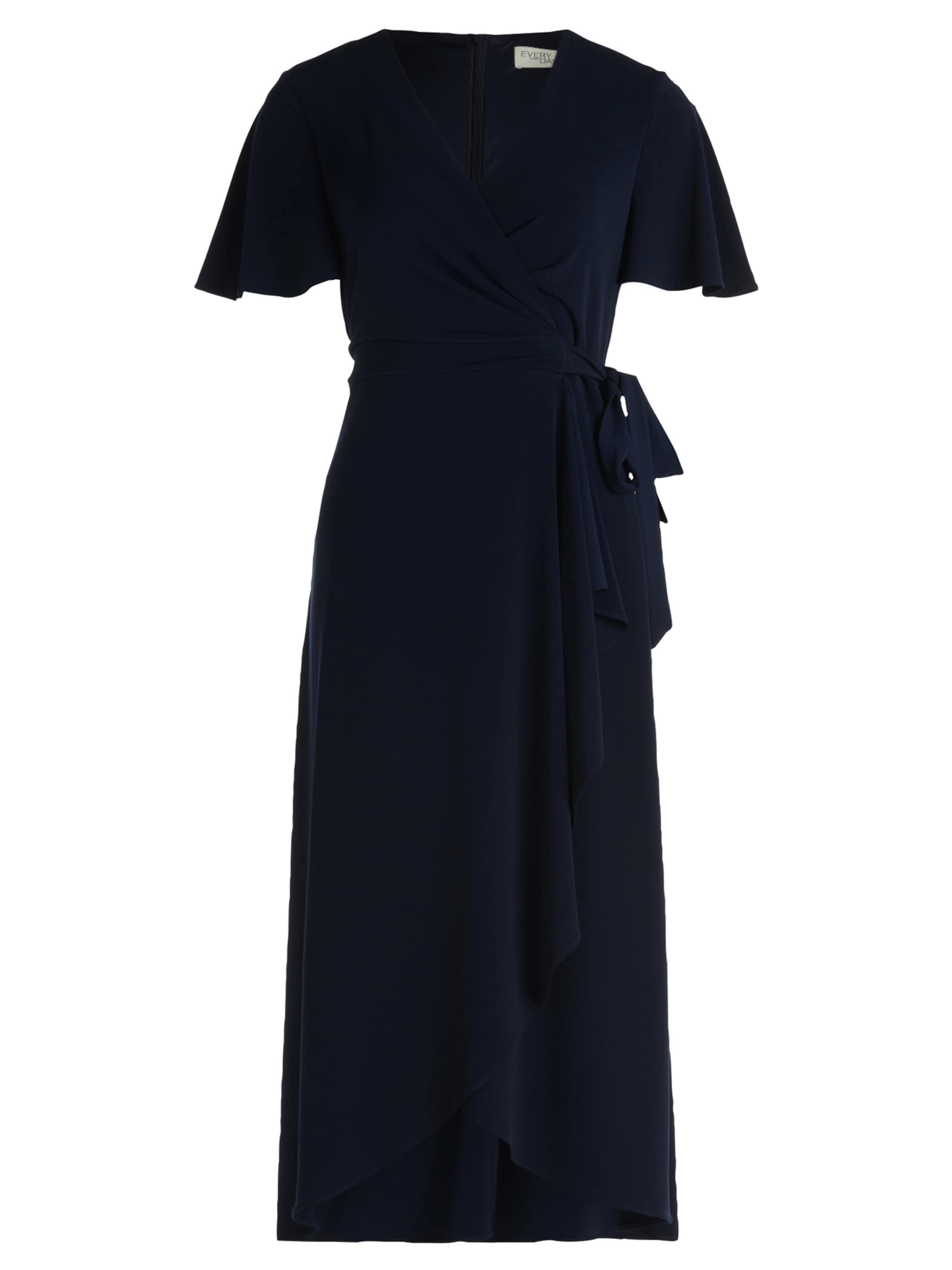 Robe de soirée Vera Mont en bleu : devant