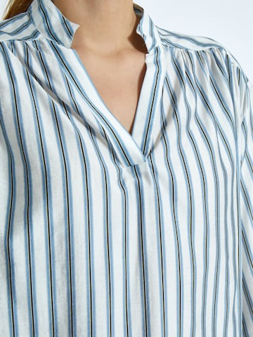 Camicia da donna 'Giril' di Peppercorn in blu