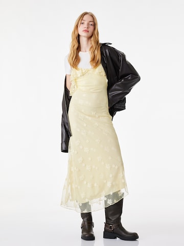 Koton Jurk ' Tüll-Maxikleid mit Rüschen ' in Geel