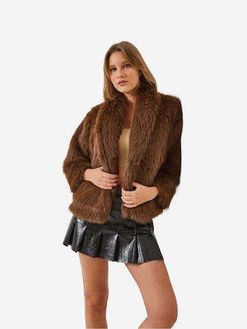 Bianco Lucci - Casaco meia-estação em castanho