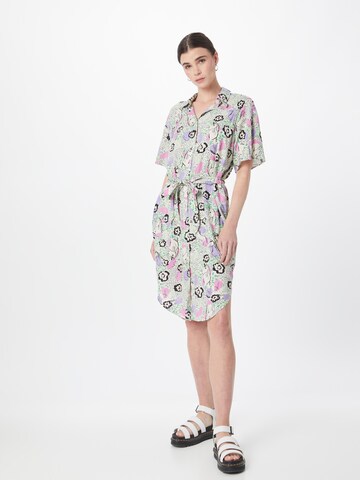 Monki Shirt dress in Purple: front