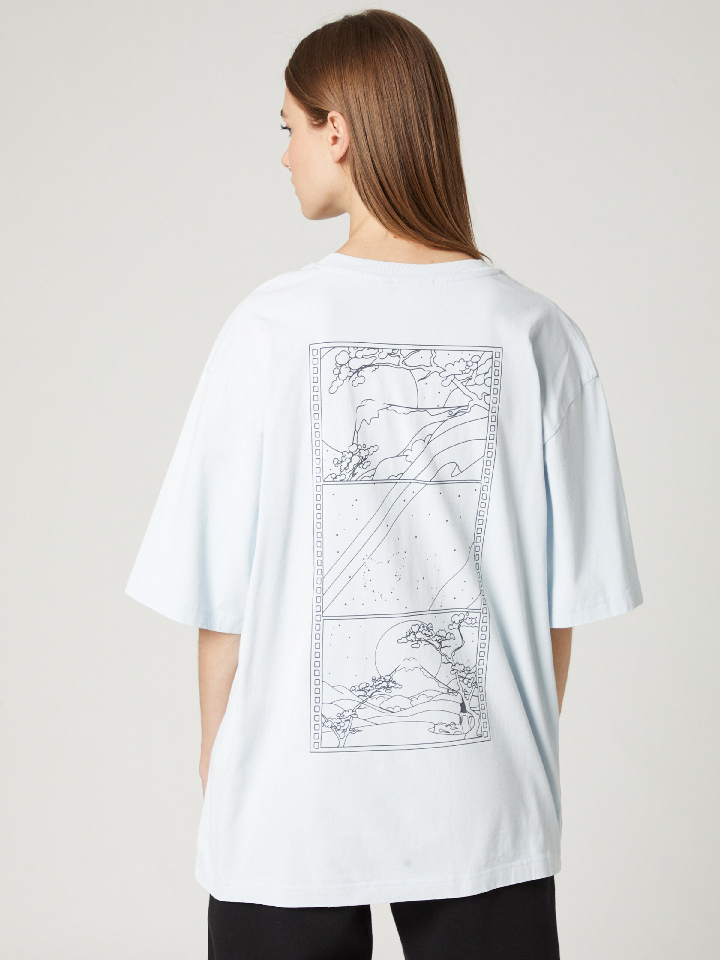 Frauen Große Größen Limited Oversizeshirt 'Theo' nichtdeintyp by Marvin Game in Hellblau - EG95216 Frauen Große Größen Limited Oversizeshirt 'Theo' nichtdeintyp by Marvin Game in Hellblau - EG95216