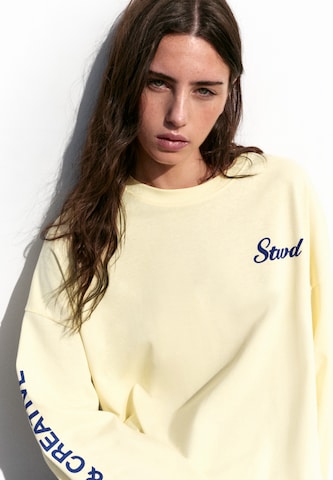 Pull&Bear Póló 'STWD' - sárga