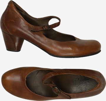 THINK! Pumps 42 in Braun: Vorderseite