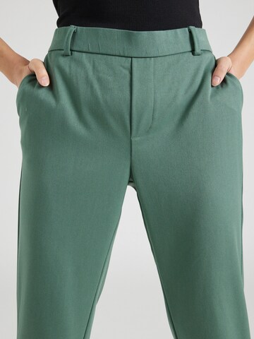 Slimfit Pantaloni 'MAYA' di VERO MODA in verde