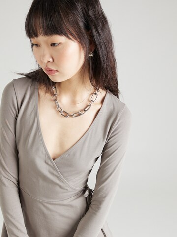 STUDIO SELECT - Vestido 'Willow' en gris